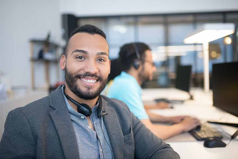 La puntualidad en el trabajo es fundamental para el rendimiento laboral. Aquí te damos tips para que la mantengas.