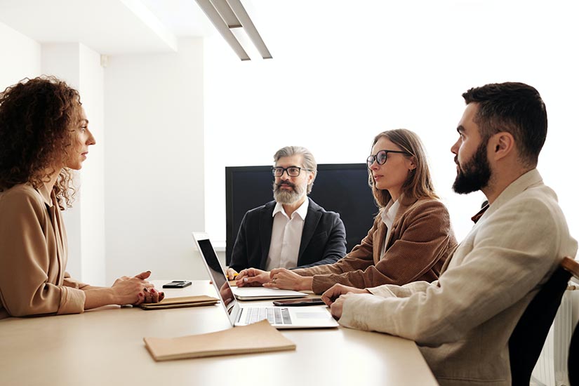 El Registro Único de Trabajadores Extranjeros es una plataforma que debes tener en cuenta si tienes empleados extranjeros en tu empresa